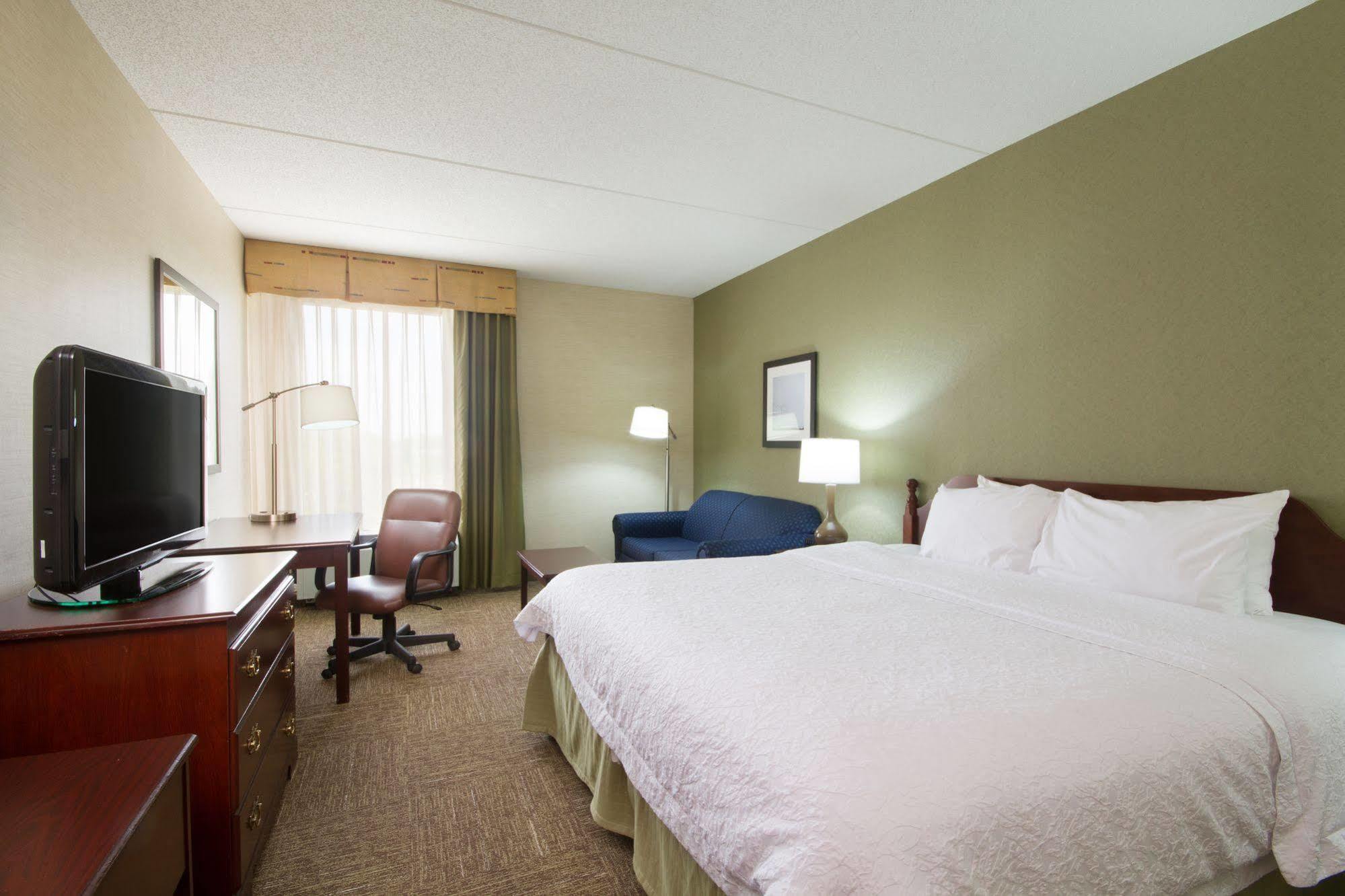 Hampton Inn Buffalo-South/I-90 Западна Сенека Екстериор снимка